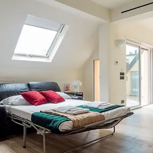  Apartment The Best Rent - Attic With Terrace In Downtown Italy